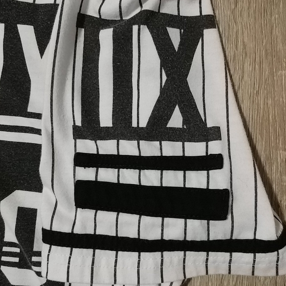 2/20$ 💵 Button-Up Baseball Jersey - Picture 3 of 3